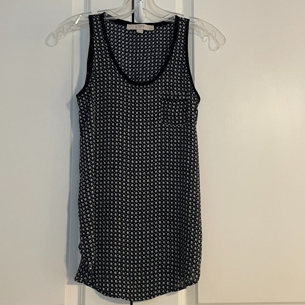 LOFT Sleeveless Flowy Abstract Flower Print Tank Top (XXS Petite, Black/Multi)